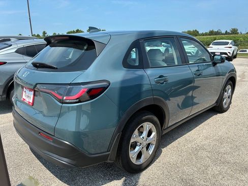 Used 2025 Honda HR-V LX image 4