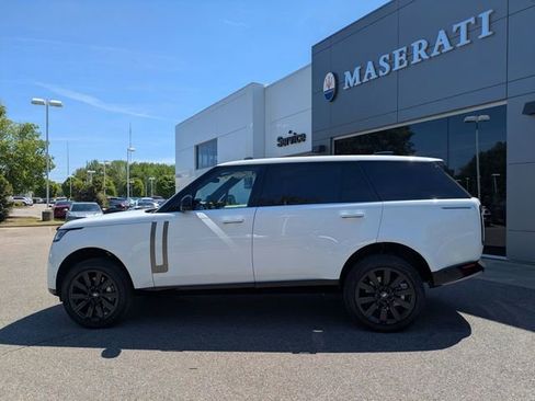 Used 2025 Land Rover Range Rover Long Wheelbase SE AWD/4WD image 3
