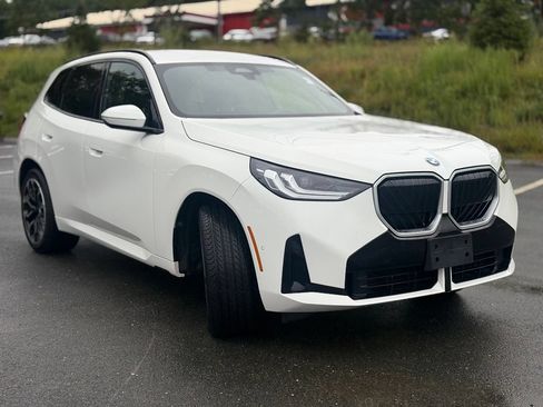 Certified 2026 BMW X3 xDrive30i w/ M Sport Package AWD/4WD image 8