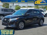 Used 2024 Nissan Kicks SV image 2