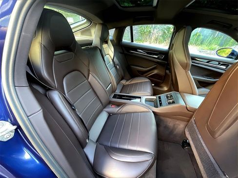 Certified 2024 Porsche Panamera image 21