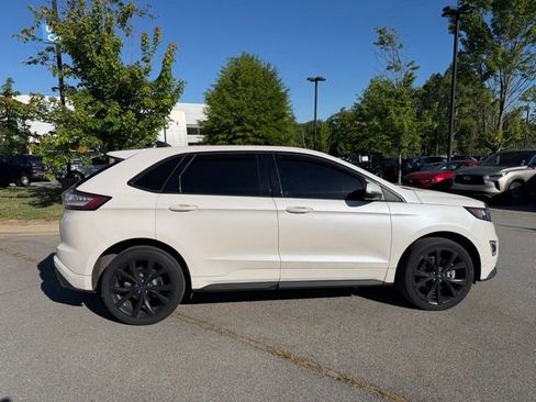 Used 2018 Ford Edge Sport w/ Equipment Group 401A AWD/4WD image 5