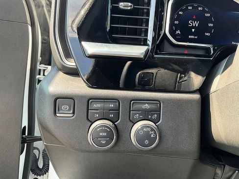 Used 2026 Chevrolet Silverado 1500 LT AWD/4WD image 19