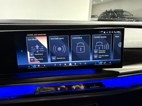 Used 2023 BMW 740i w/ Parking Assistance Package RWD image 48
