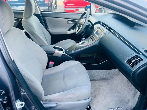 Used 2012 Toyota Prius Three FWD image 16