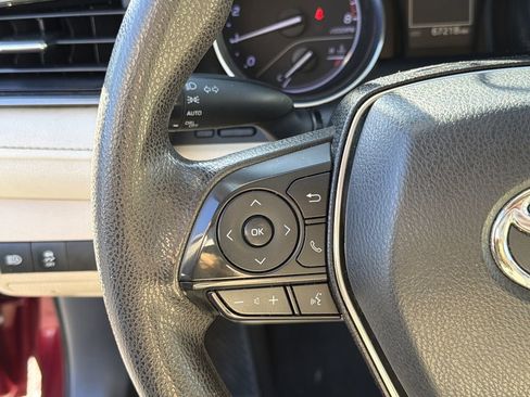 Used 2019 Toyota Camry LE image 23