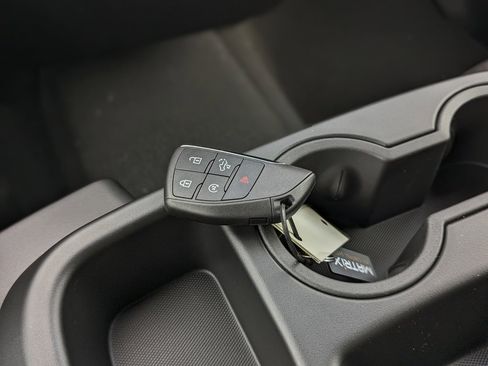 New 2026 GMC Sierra 1500 Elevation image 24