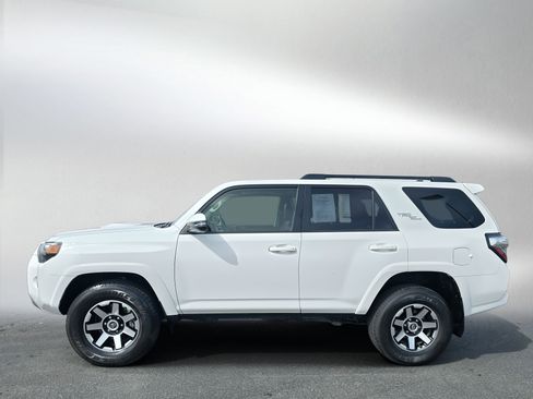 Used 2023 Toyota 4Runner TRD Off-Road Premium w/ Moonroof Package image 2