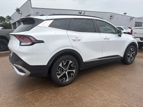 Used 2025 Kia Sportage EX w/ Premium Package FWD image 3