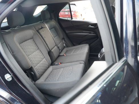 Used 2020 Chevrolet Equinox LT w/ Driver Convenience Package image 34