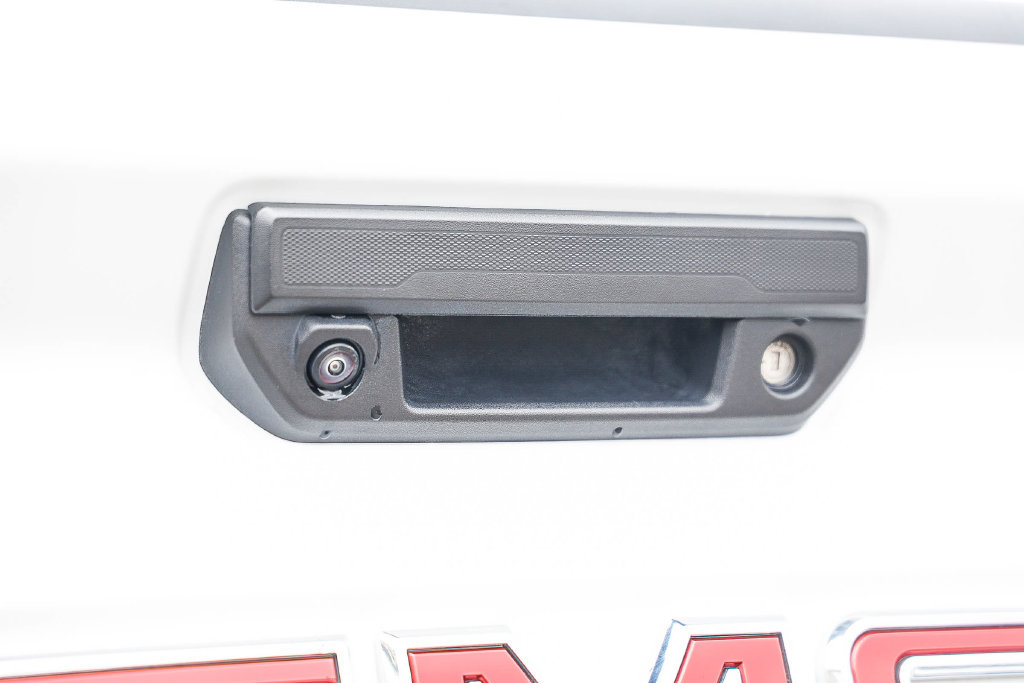 Used 2024 GMC Canyon AT4 w/ AT4 Premium Package AWD/4WD image 19