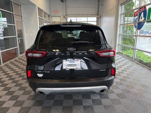 Used 2023 Ford Escape Active AWD/4WD image 5