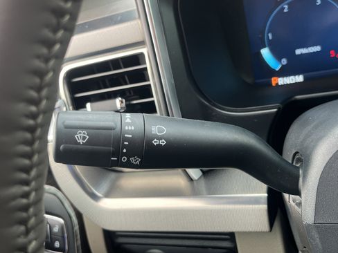 Used 2025 Ford F350 Platinum w/ Platinum Plus Package image 21