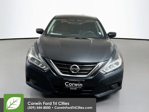Used 2016 Nissan Altima 2.5 S w/ Power Driver Seat Package FWD image 4