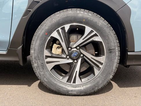 Used 2024 Subaru Crosstrek 2.0i Premium image 9