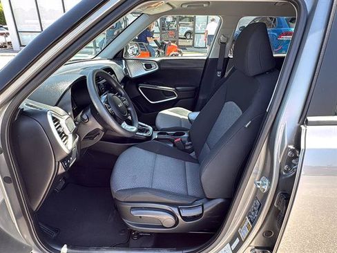 Used 2024 Kia Soul LX w/ Option Group 015 FWD image 14