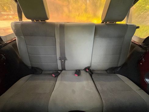 Used 2007 Jeep Wrangler Unlimited Sahara image 23