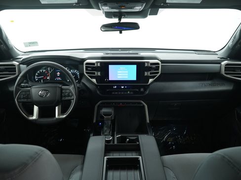 Used 2025 Toyota Tundra SR5 AWD/4WD image 16