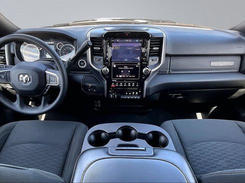 Used 2025 RAM 2500 Big Horn AWD/4WD image 9