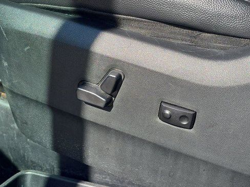 Used 2017 Dodge Grand Caravan SXT image 20