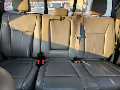 Used 2018 Ford F150 Lariat w/ Equipment Group 502A Luxury AWD/4WD image 15