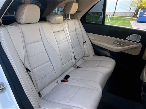 Used 2020 Mercedes-Benz GLE 350 w/ Premium Package image 35