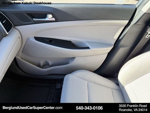 Used 2019 Hyundai Tucson SE image 31
