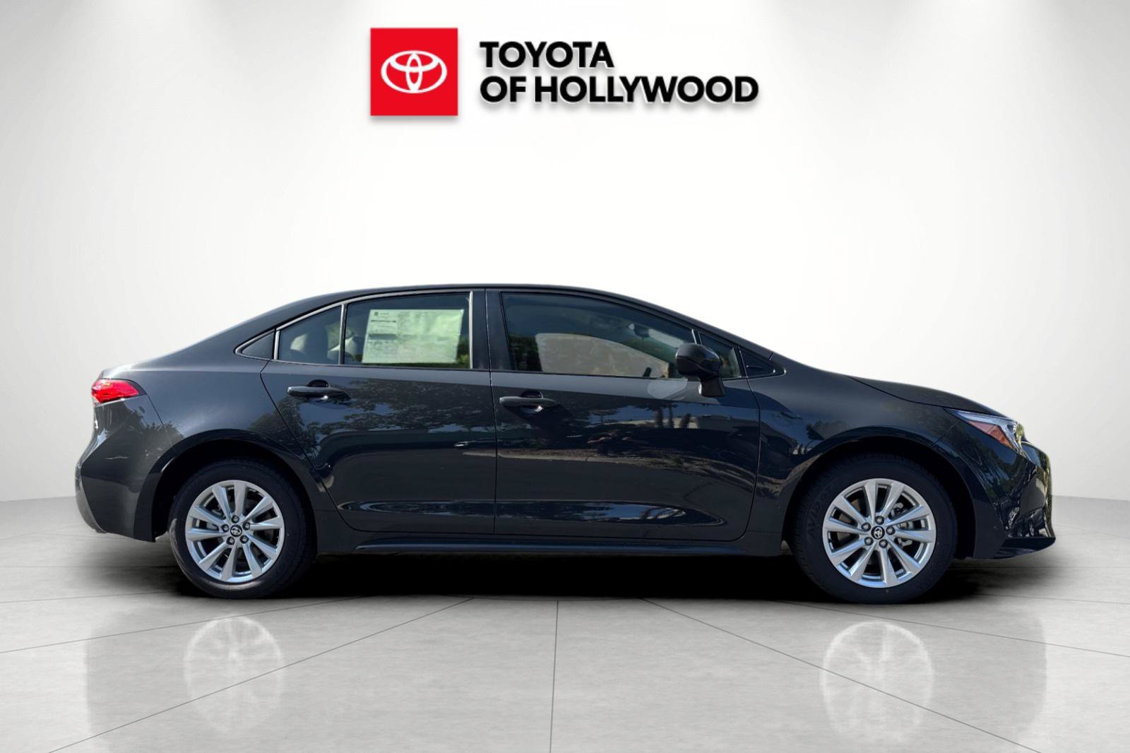 New 2027 Toyota Corolla LE w/ LE Premium Package FWD image 3