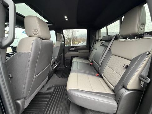 Used 2024 Chevrolet Silverado 2500 ZR2 w/ Technology Package AWD/4WD image 35