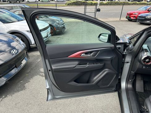 Used 2024 Chevrolet Equinox EV RS image 10