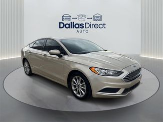 Used 2017 Ford Fusion SE w/ Fusion SE Technology Package image 1