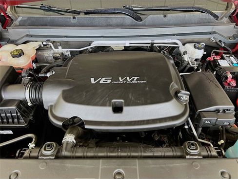 Used 2018 GMC Canyon SLT w/ Driver Alert Package image 33