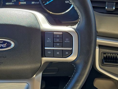 Used 2024 Ford Expedition Max XLT image 18