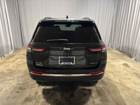 Used 2024 Jeep Grand Cherokee Limited AWD/4WD image 28