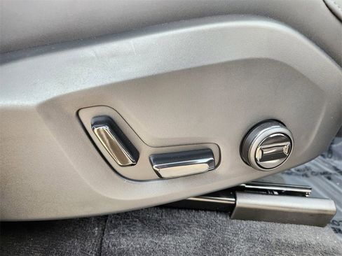 New 2026 Volvo XC90 B6 Plus w/ Protection Package image 28