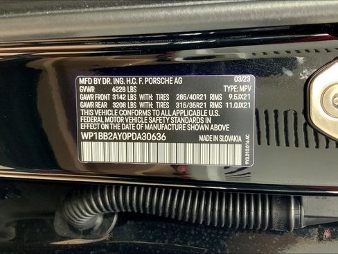 Used 2023 Porsche Cayenne S image 32