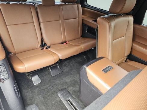 Used 2014 Toyota Sequoia Platinum RWD image 5