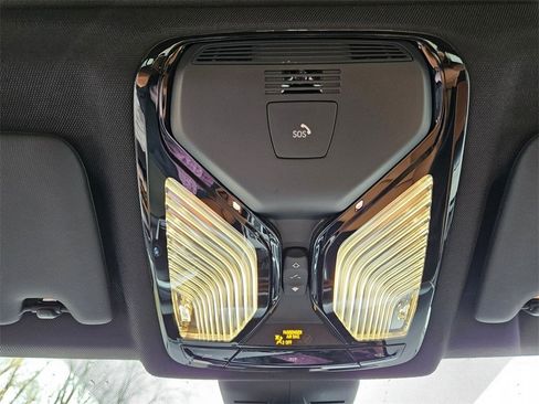 New 2026 BMW 330i xDrive Sedan w/ M Sport Package image 18