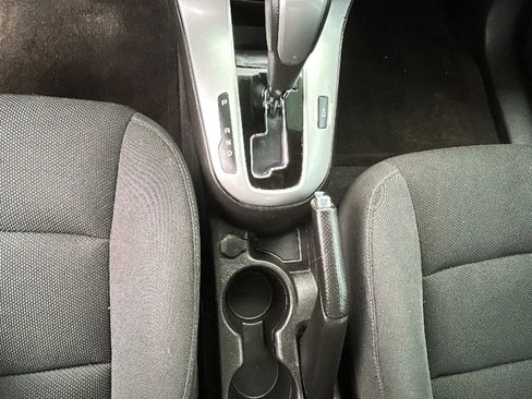 Used 2016 Chevrolet Cruze LT FWD image 30