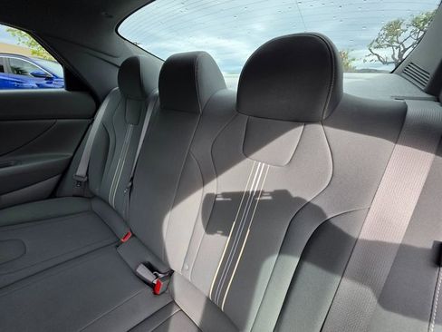 Certified 2024 Hyundai Elantra SEL image 17