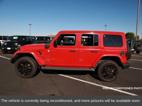 Used 2023 Jeep Wrangler Unlimited Sahara image 2