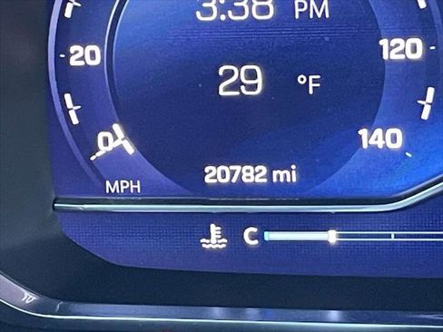 Used 2023 Chevrolet Suburban Premier w/ Advanced Technology Package image 26