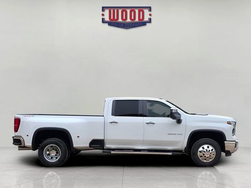 New 2026 Chevrolet Silverado 3500 LTZ AWD/4WD image 2