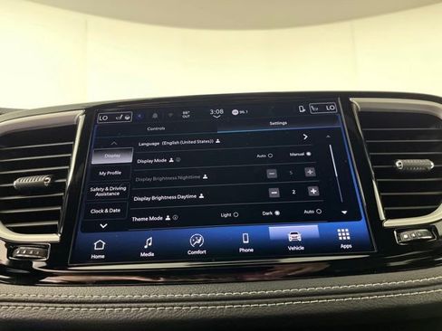 Used 2026 Chrysler Pacifica Select image 30