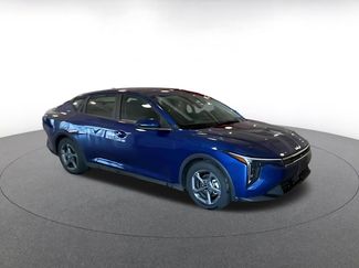 Used 2025 Kia K4 LXS video 2