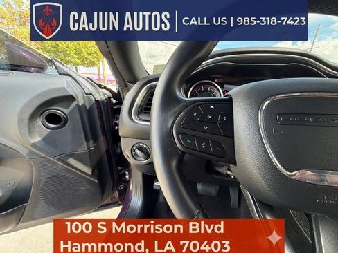 Used 2020 Dodge Challenger SXT RWD image 40