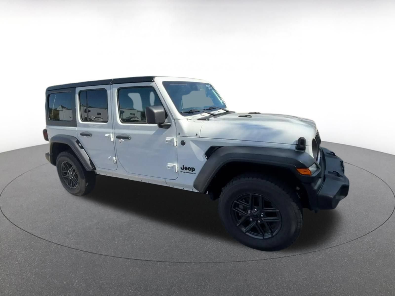 Used 2025 Jeep Wrangler Unlimited Sport AWD/4WD image 2