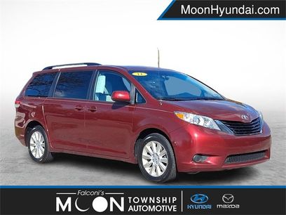 Used 2014 Toyota Sienna LE