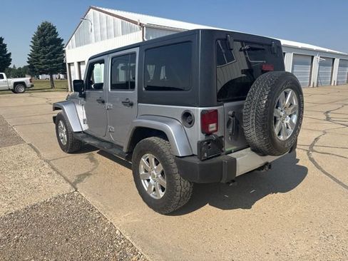 Used 2013 Jeep Wrangler Unlimited Sahara w/ Trailer Tow Group AWD/4WD image 8