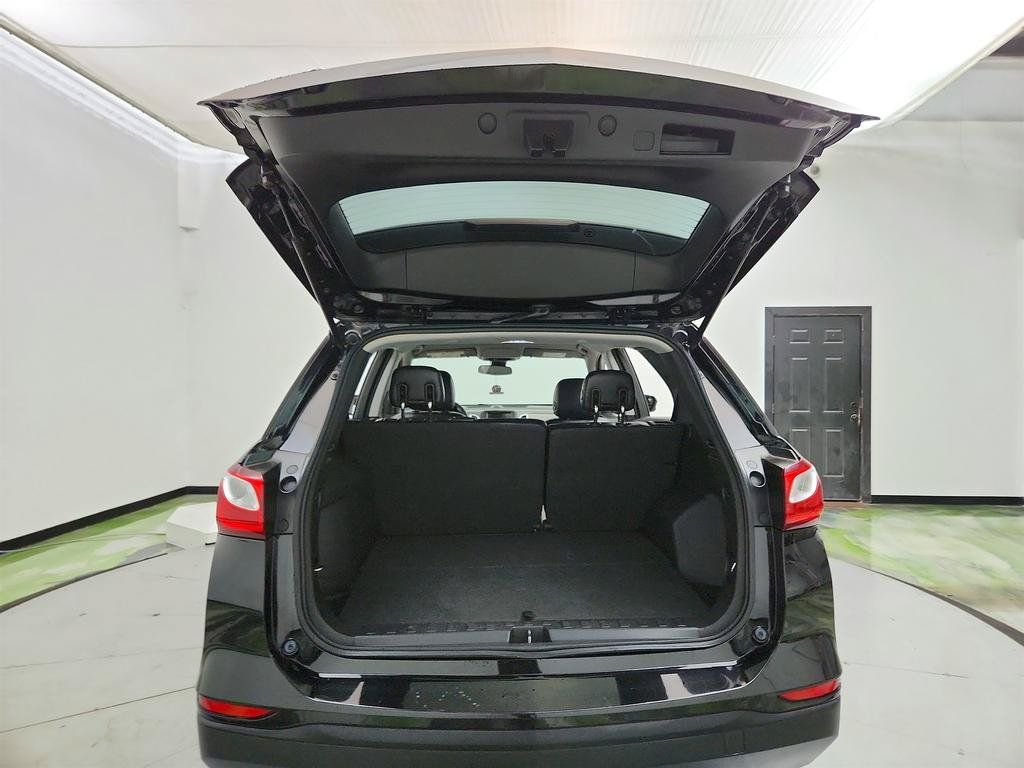 Used 2020 Chevrolet Equinox LS FWD image 29